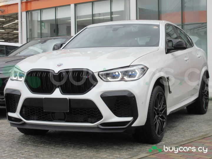 BMW X6 M Белый