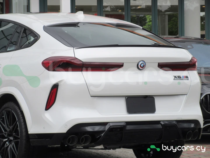 BMW X6 M Белый