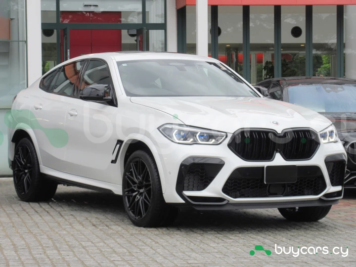 BMW X6 M Белый