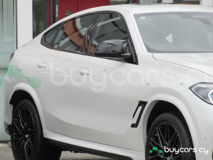 BMW X6 M Белый