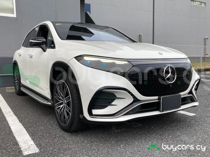 Mercedes EQS Белый