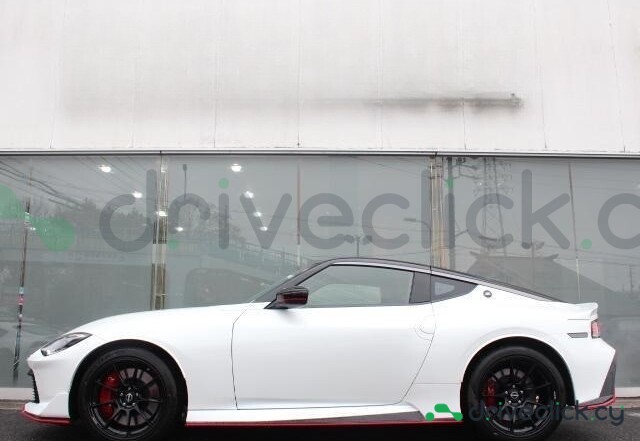 Nissan Fairlady z White