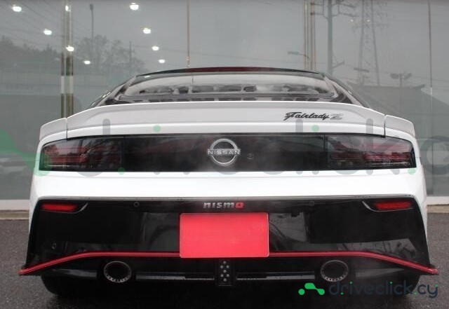 Nissan Fairlady z White