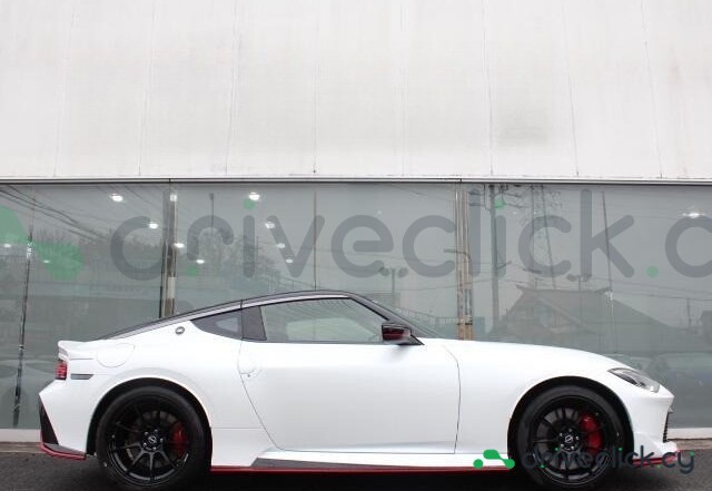 Nissan Fairlady z White