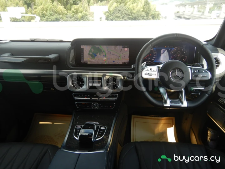 Mercedes G-class Белый