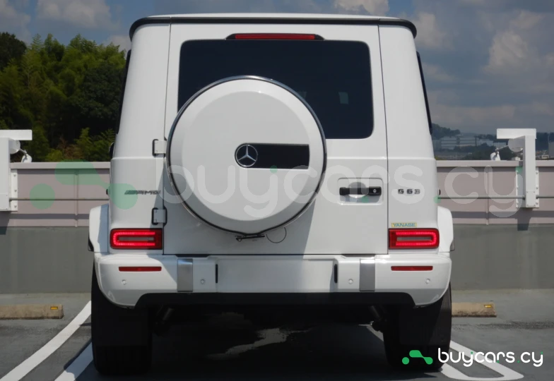 Mercedes G-class Белый