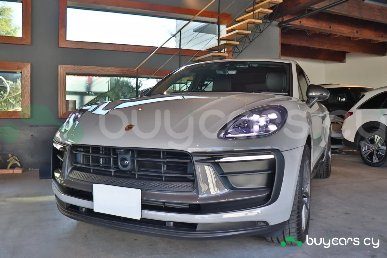 Porsche Macan Белый