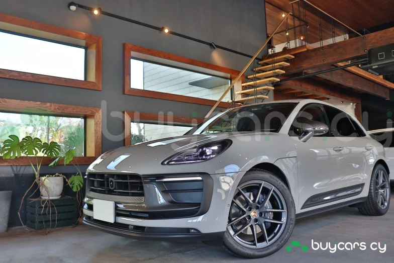 Porsche Macan Белый
