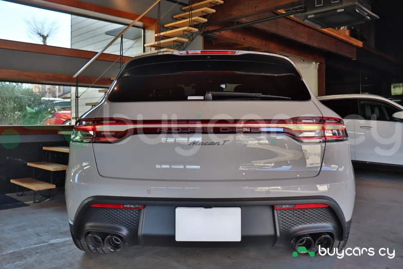 Porsche Macan Белый