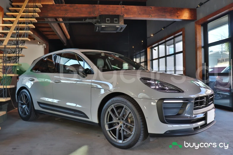 Porsche Macan Белый
