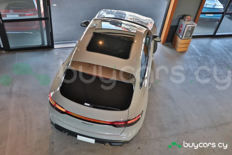 Porsche Macan Белый