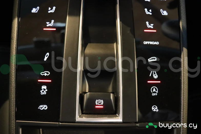 Porsche Macan Белый