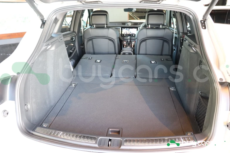 Porsche Macan Белый