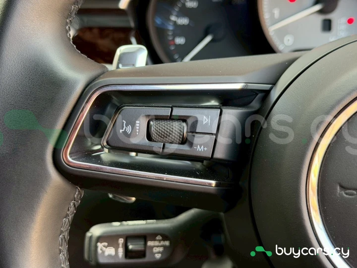 Porsche Macan Белый