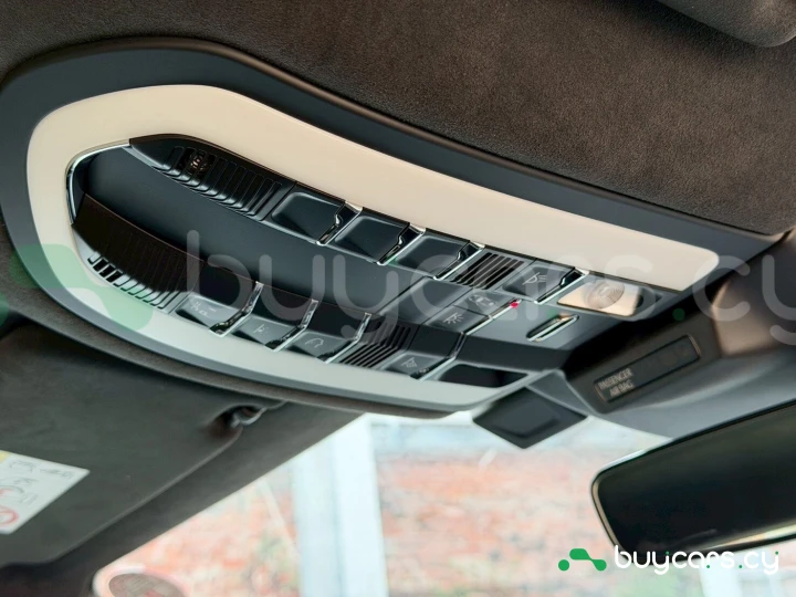 Porsche Macan Белый