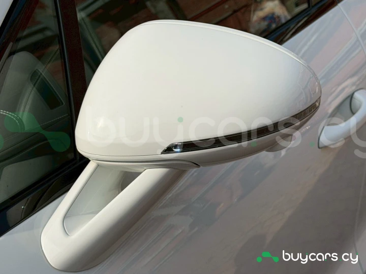 Porsche Macan Белый