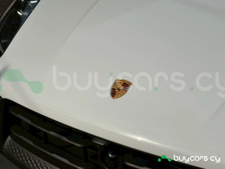 Porsche Macan Белый