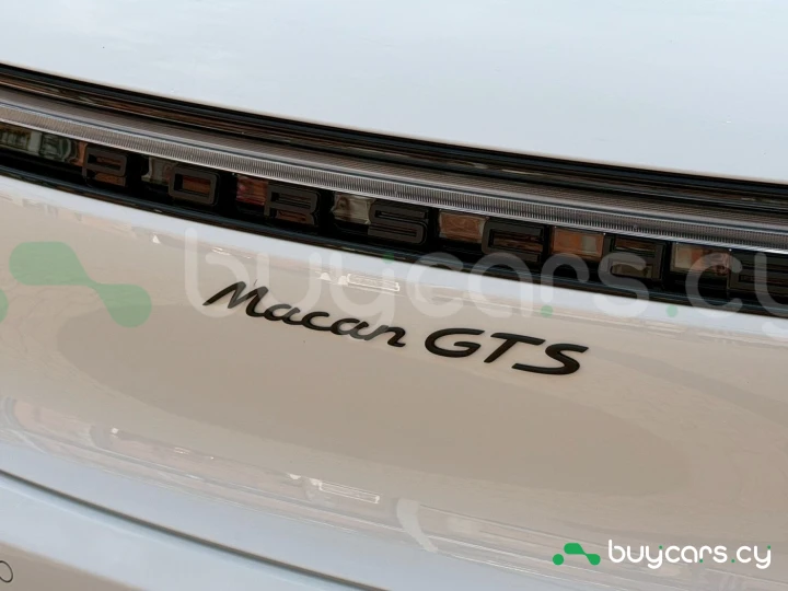 Porsche Macan Белый