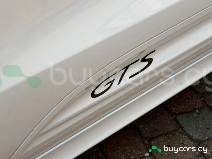 Porsche Macan Белый