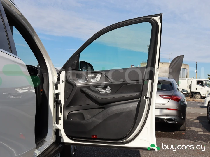 Mercedes GLE-class White