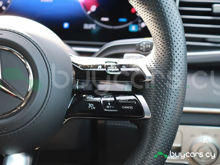 Mercedes GLE-class White