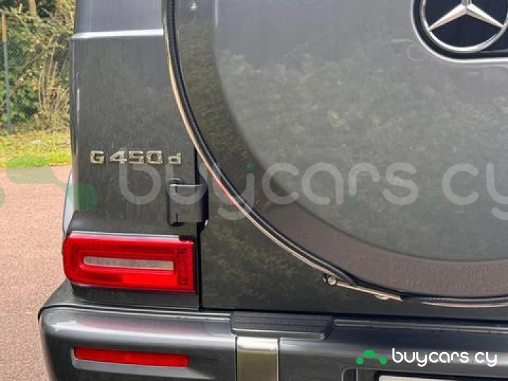 Mercedes G-class Серый