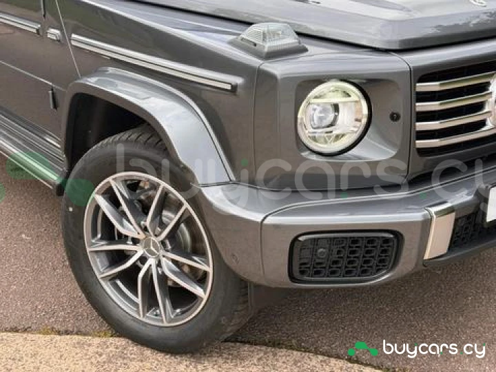 Mercedes G-class Серый