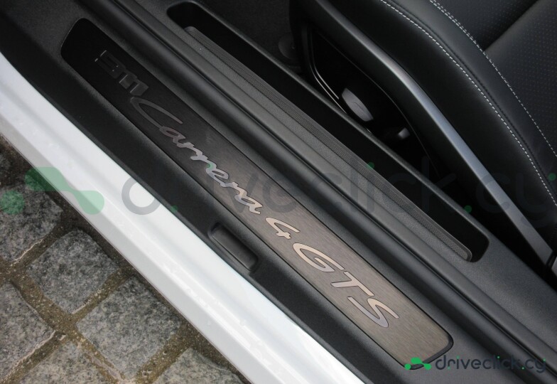Porsche 911 White
