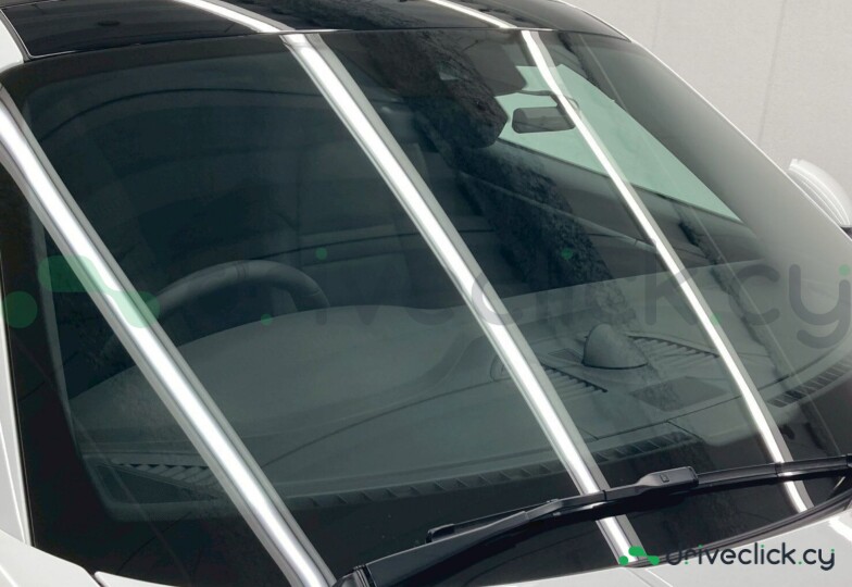 Porsche 911 White