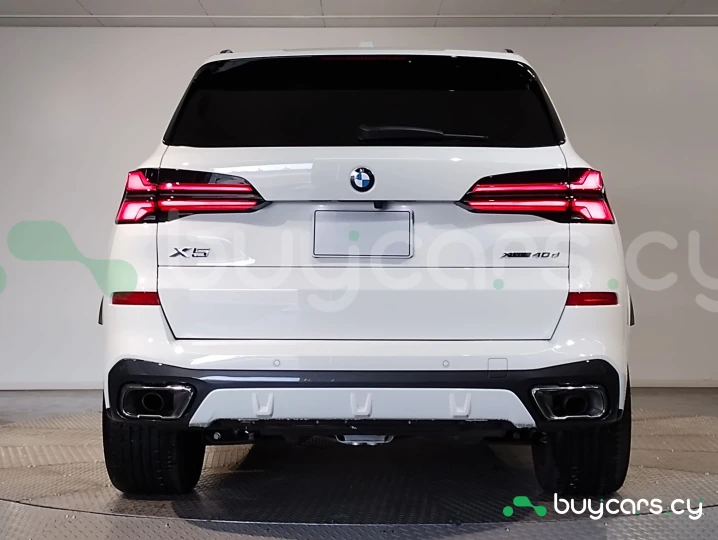 BMW X5 White
