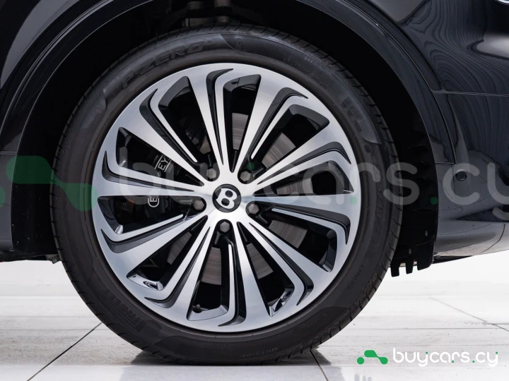 Bentley Bentayga Черный