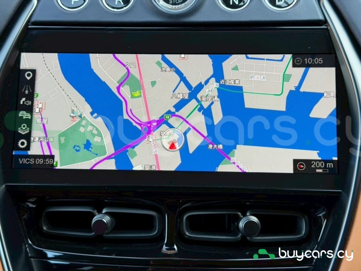 Aston Martin DBX White