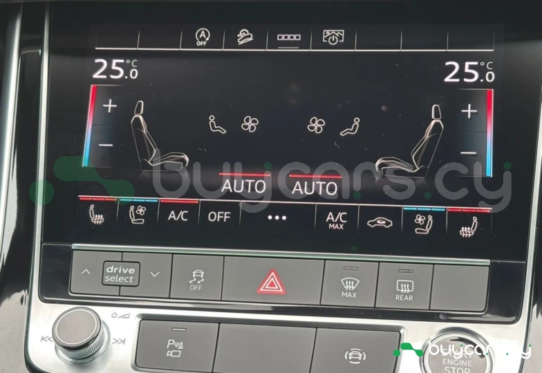 Audi Q8 Черный