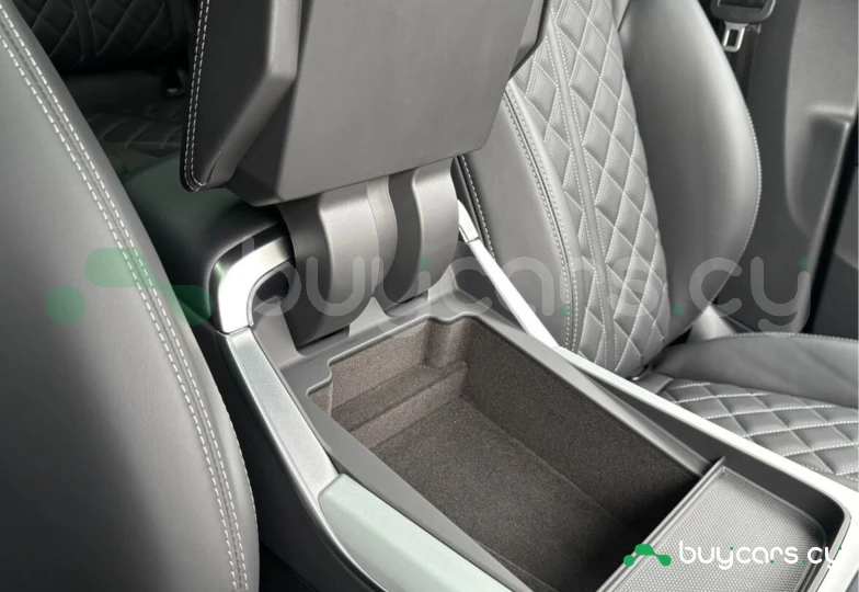 Audi Q8 Черный