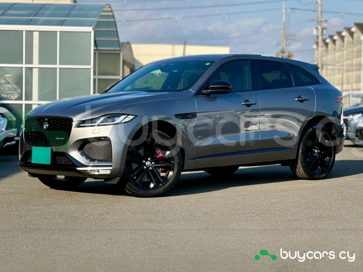 Jaguar F-Pace Серый