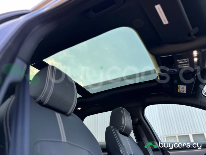 Jaguar F-Pace Серый