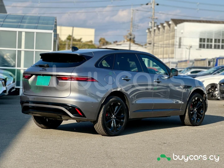 Jaguar F-Pace Серый