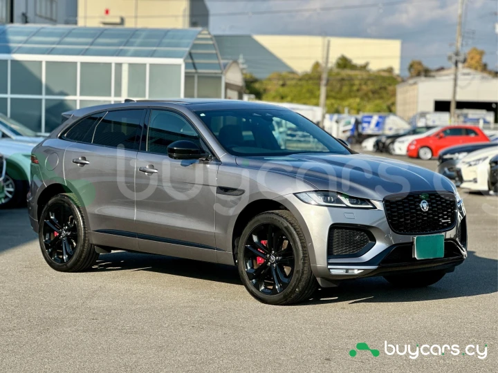 Jaguar F-Pace Серый