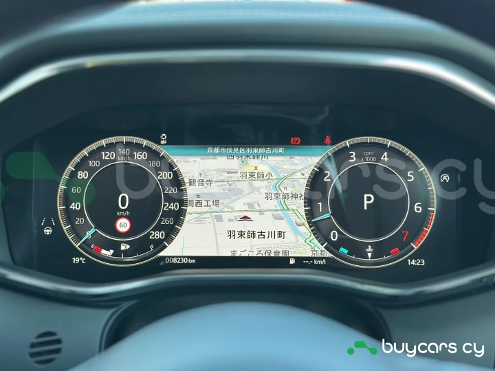 Jaguar F-Pace Серый