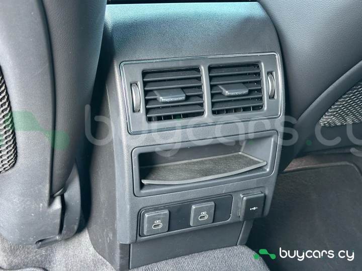 Jaguar F-Pace Серый