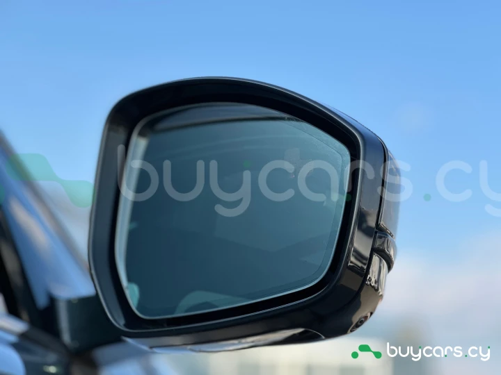 Jaguar F-Pace Серый