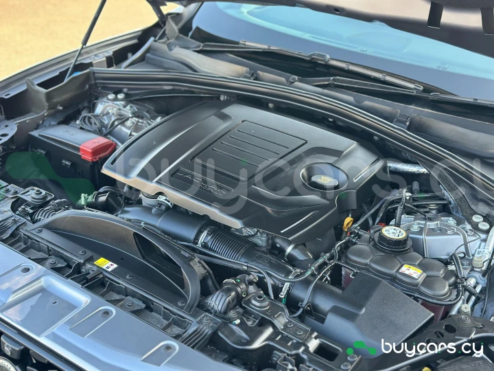 Jaguar F-Pace Серый