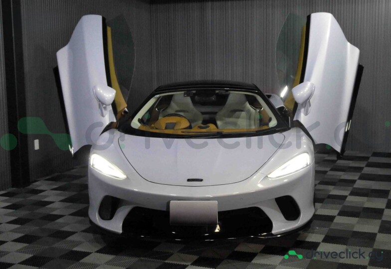 McLaren GT White