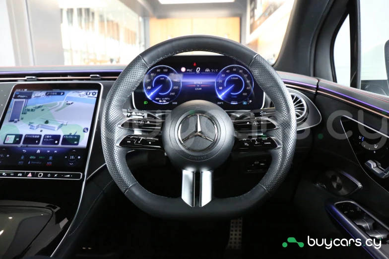 Mercedes EQE Белый