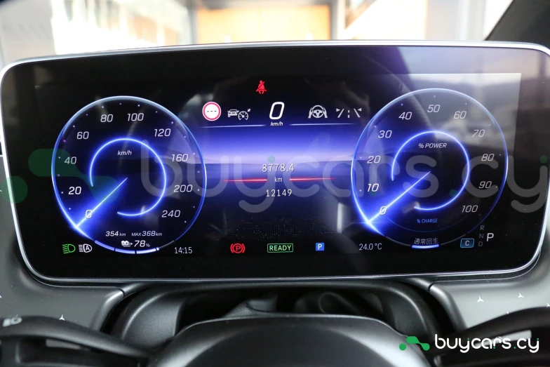 Mercedes EQE Белый