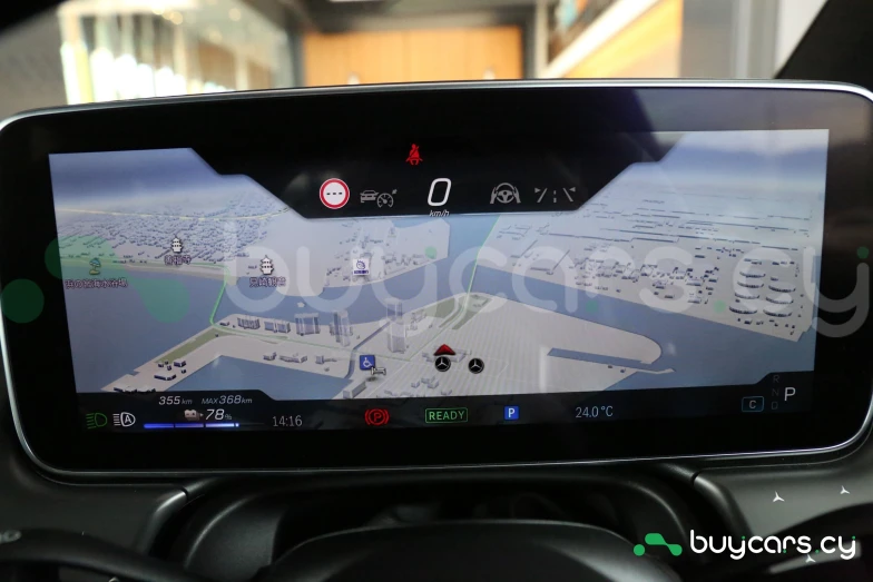 Mercedes EQE Белый