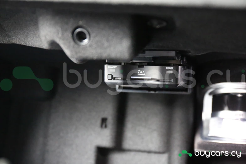 Mercedes EQE Белый