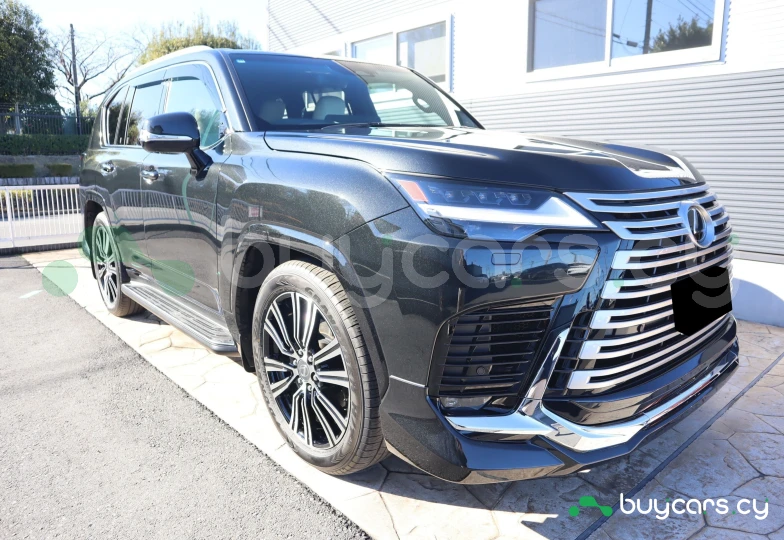 Lexus LX Черный