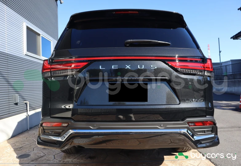 Lexus LX Черный