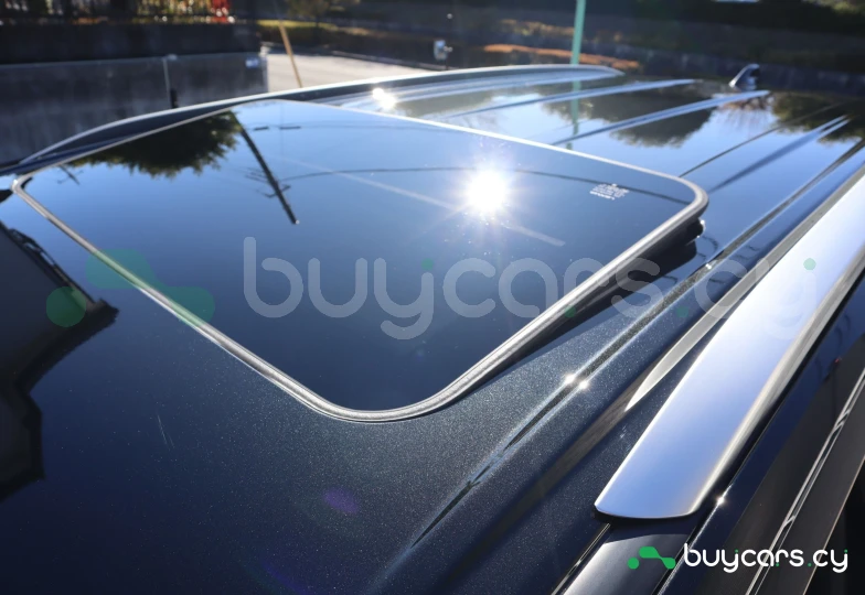 Lexus LX Черный